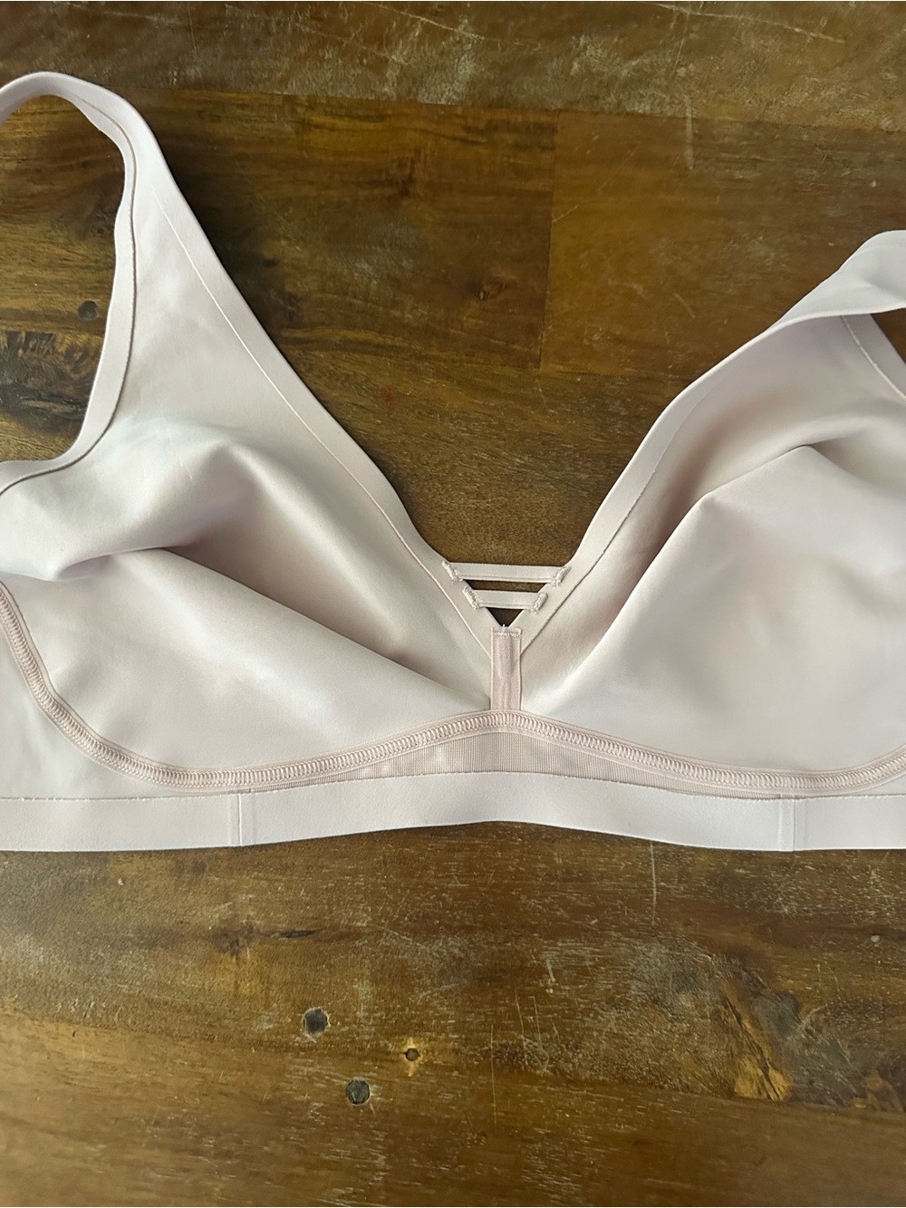 Soma Essentials Unlined Wireless Soft V-Neck Bralette in Beige 38D - Picture 4 of 5